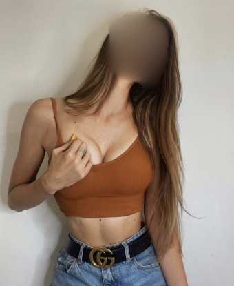 Соблазнительная леди приглашает в гости и обещает незабываемый отдых. Я искусная во всех видах удовольствий и готова показать тебе, что такое настоящая страсть. Не упусти шанс провести время наслаждения в моем обаянии! 4746, 20 лет